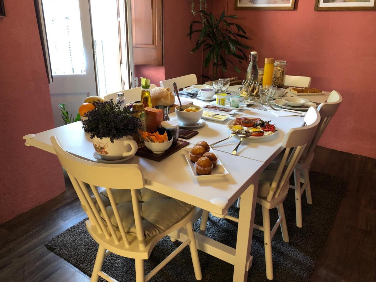 Escloper B&B Sant Julia de Vilatorta ภายนอก รูปภาพ