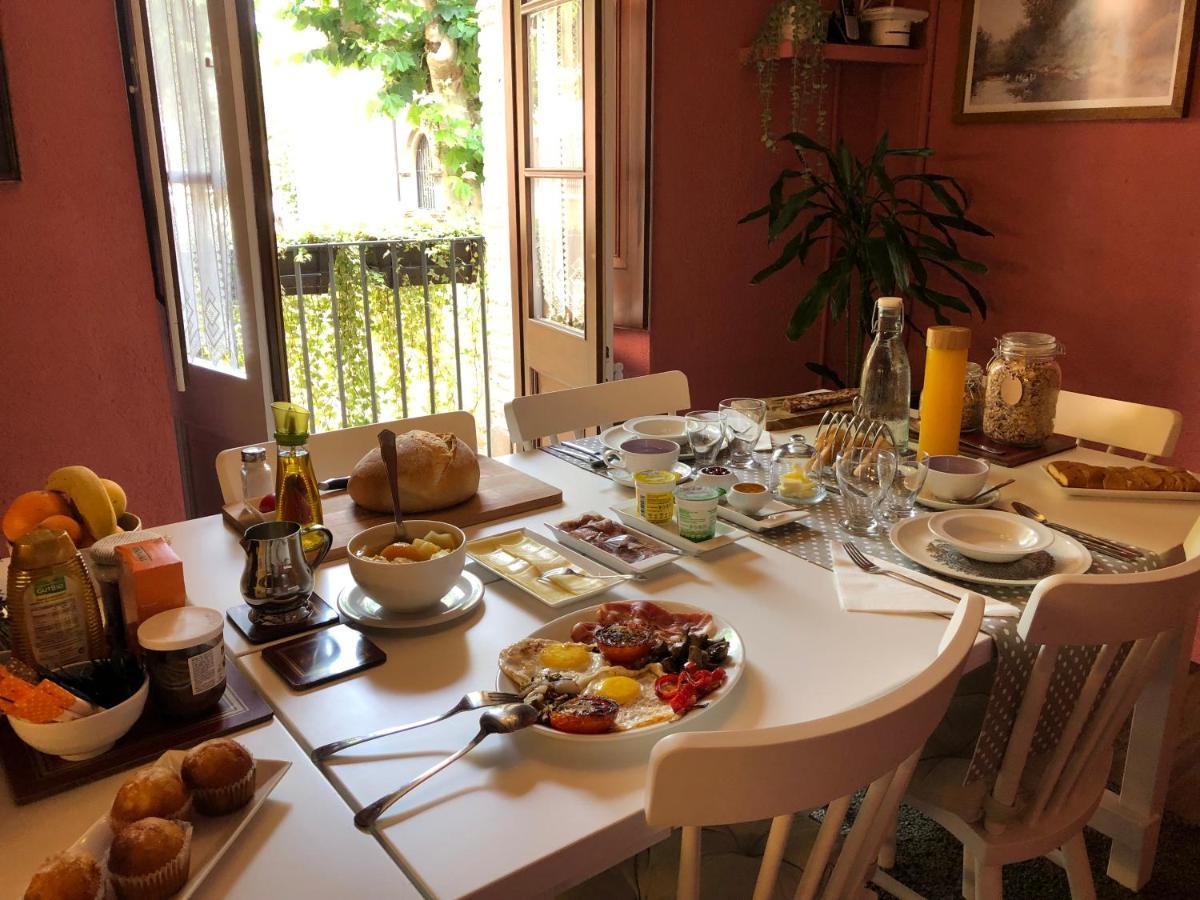 Escloper B&B Sant Julia de Vilatorta ภายนอก รูปภาพ