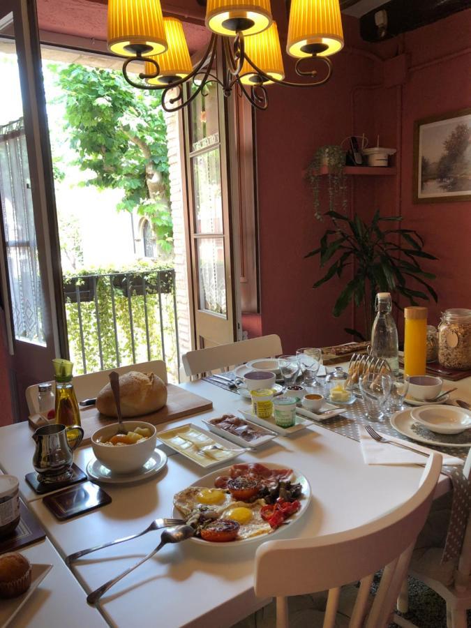 Escloper B&B Sant Julia de Vilatorta ภายนอก รูปภาพ