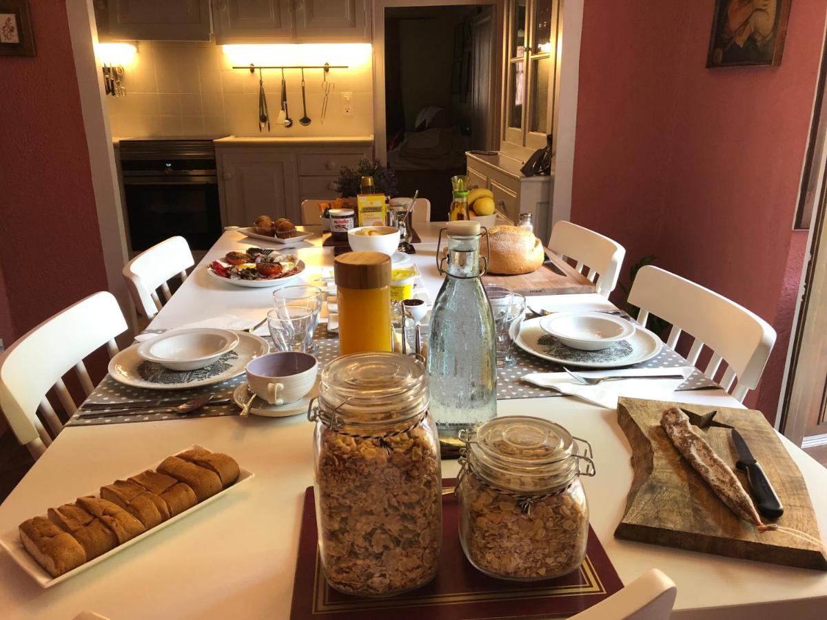 Escloper B&B Sant Julia de Vilatorta ภายนอก รูปภาพ